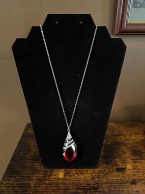 Elegant Silver Necklace with Red Crystal Teardrop Pendant